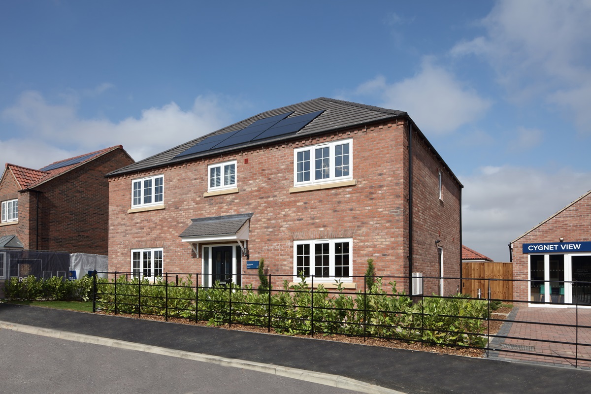 The Stratford Show Home Exterior at Cygnet View