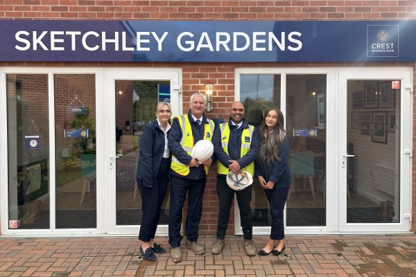 Sketchley Gardens site and sales team